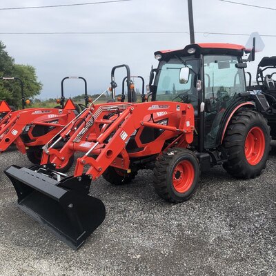 2023 Kioti DK4220SE HST Cab with Loader (KL5521)