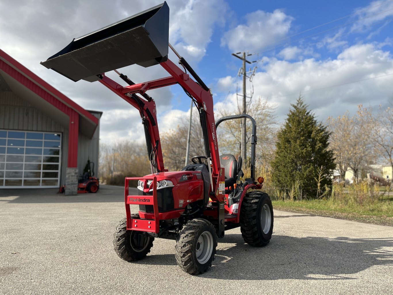 2023 Mahindra Max 26 XLT HST 4WD Tractor Compact with Loader