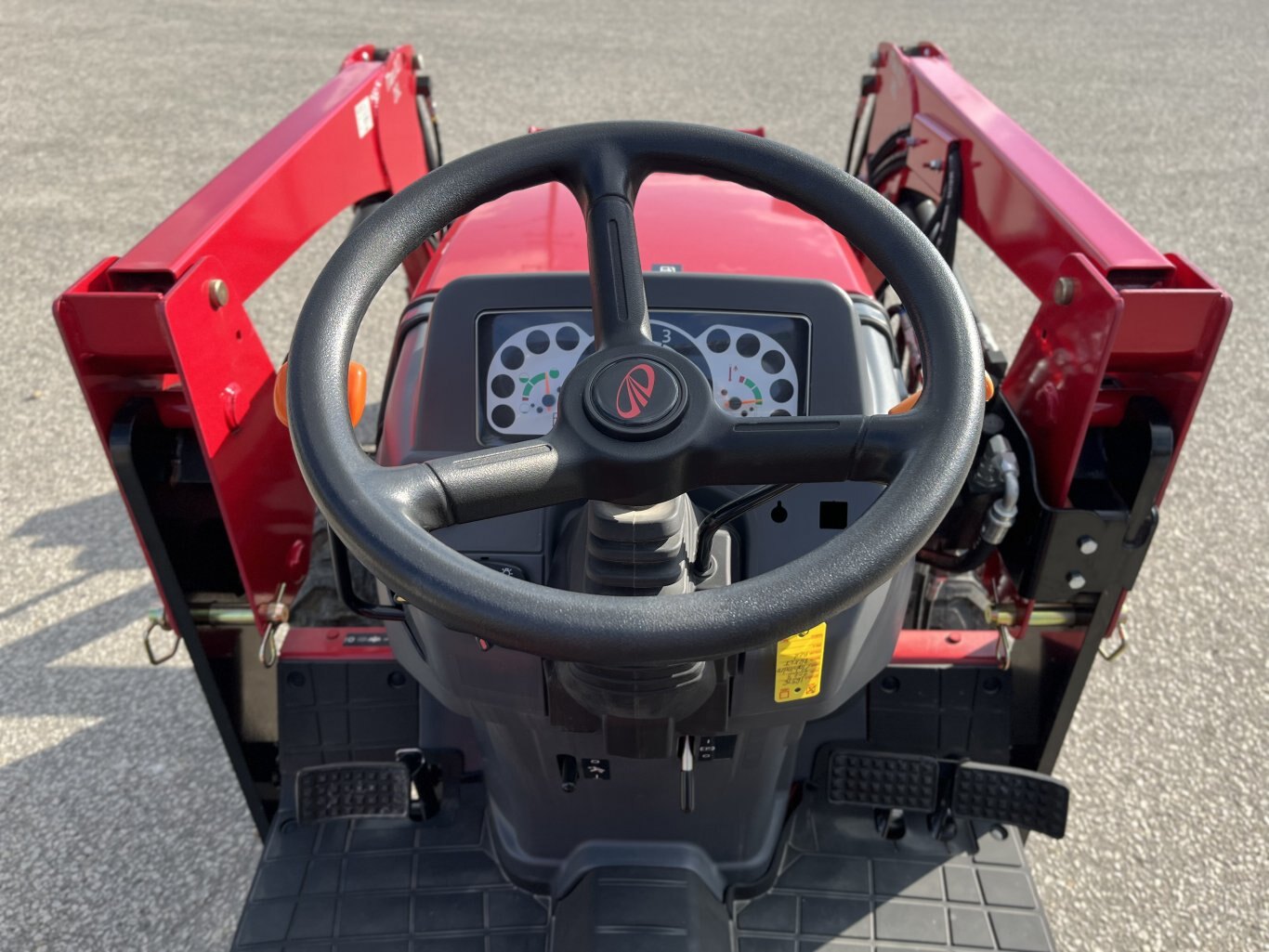 2023 Mahindra Max 26 XLT HST 4WD Tractor Compact with Loader