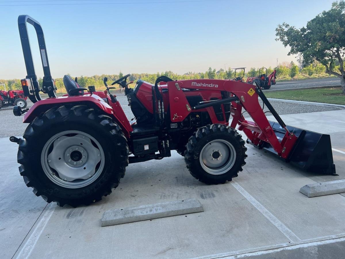 2023 MAHINDRA 5145 4WD ROPS SHUTTLE IND TIRE W/LOADER