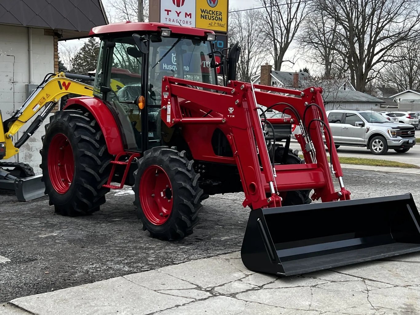 T754PSC WITH LOADER