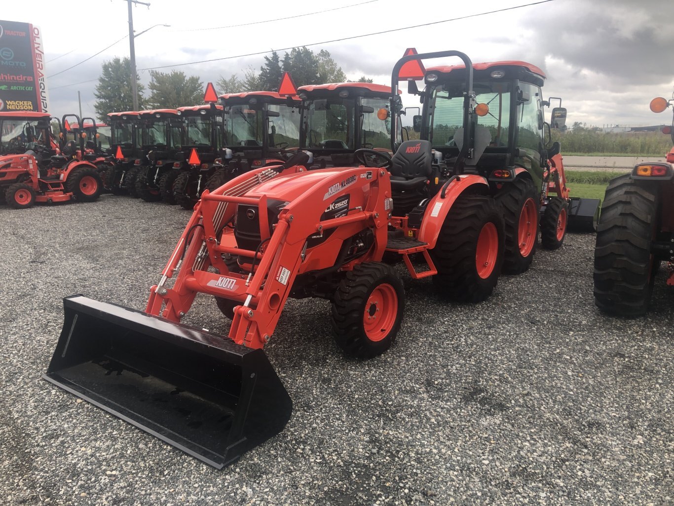 2024 KIOTI CX2510 HST W/ CAB & LOADER VALVE