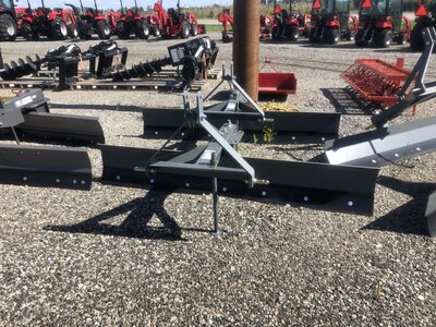 10 CU FT POLY SWIVEL DUMP CART