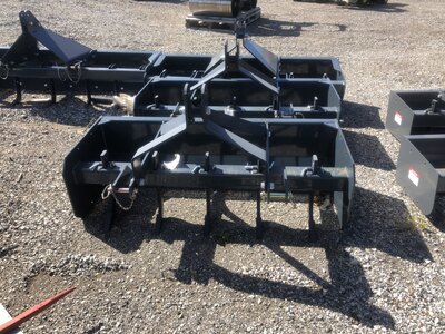 10 CU FT POLY SWIVEL DUMP CART