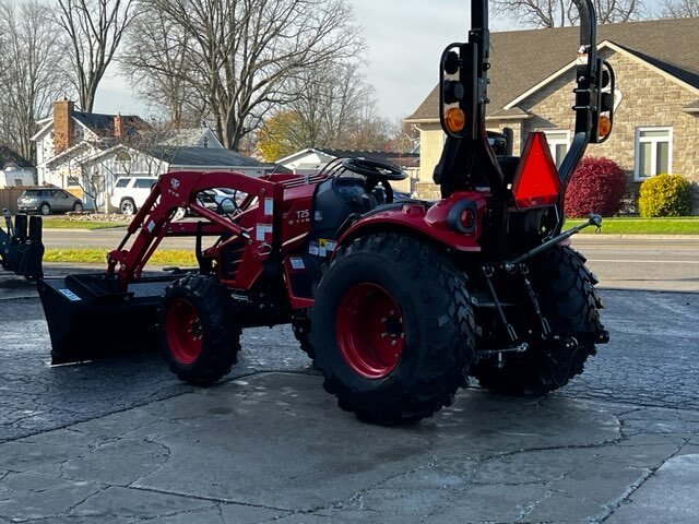 T25HST IND TIRE W/LOADER W/FOLDABLE ROP