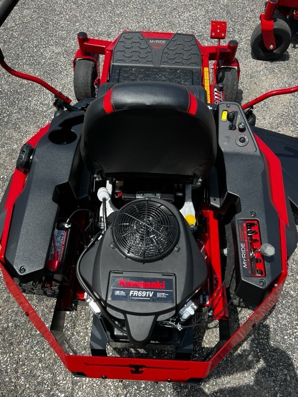 Toro 54 in. (137 cm) TimeCutter® Max MyRide® Zero Turn Mower