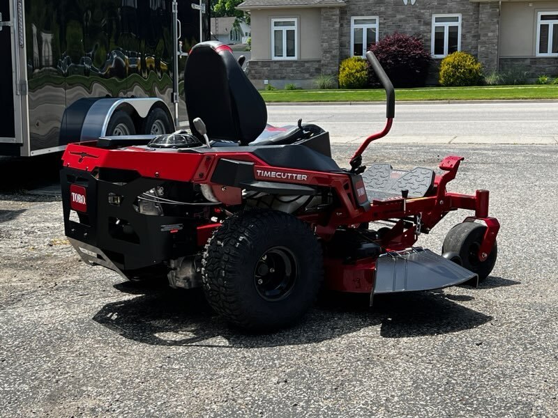 Toro 54 in. (137 cm) TimeCutter® Max MyRide® Zero Turn Mower