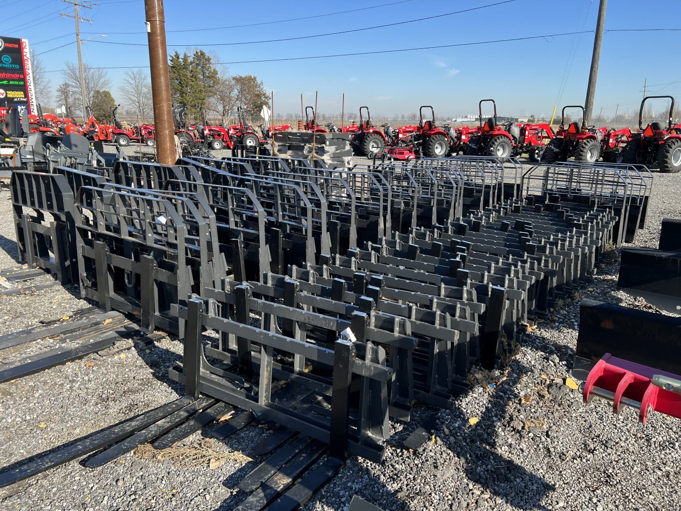 SKID STEER MOUNTED PALLET FORKS