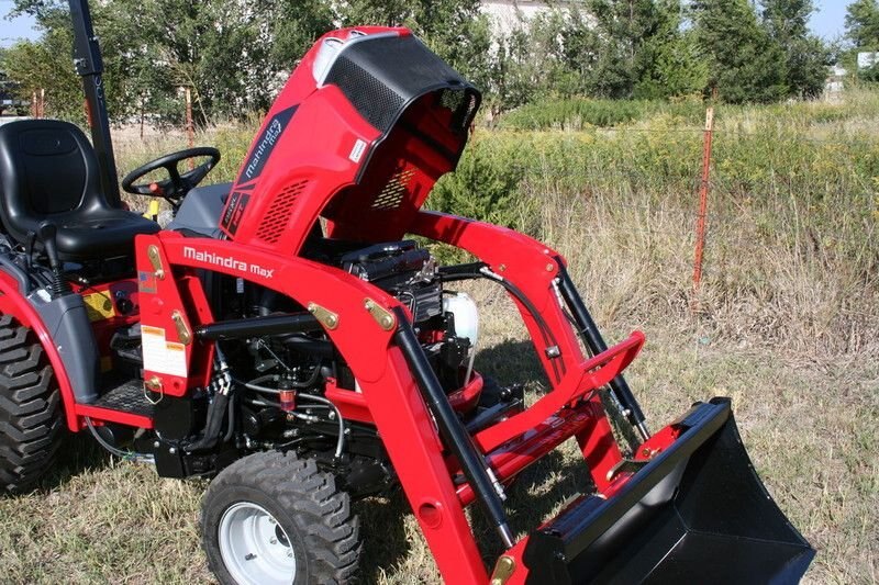 Mahindra Max 25 XL HST OS