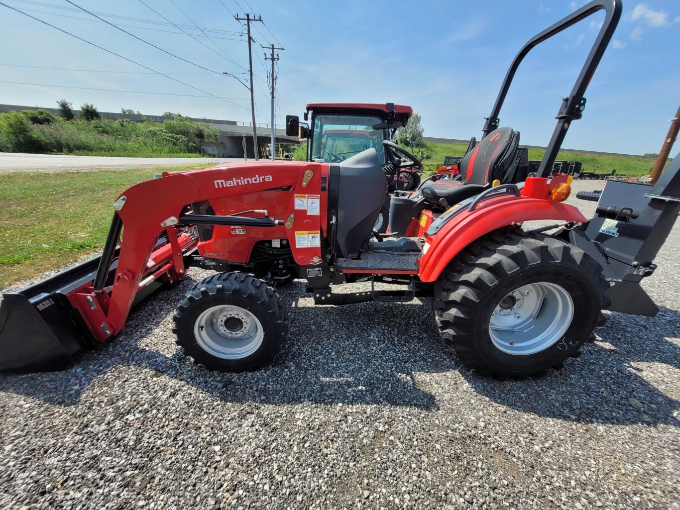 2025 MAHINDRA TR 1635 35hp W/ LDR