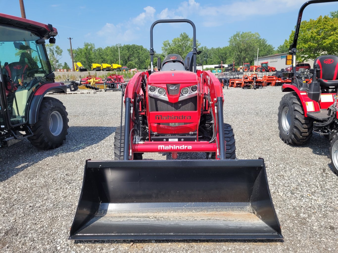 2025 MAHINDRA TR 1635 35hp W/ LDR