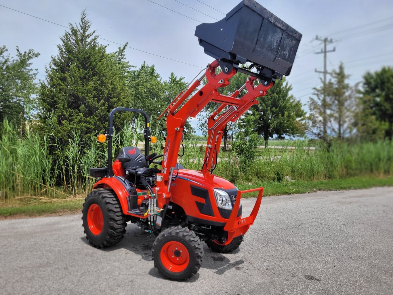 2025 Kioti CX2510 25hp w ldr