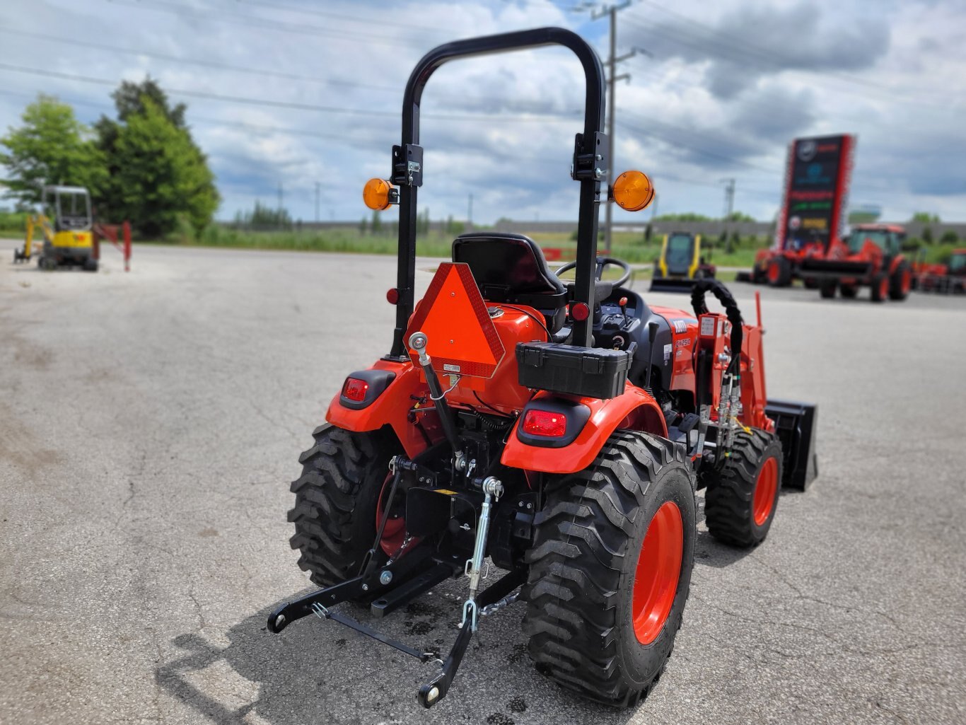 2025 Kioti CX2510 25hp w ldr