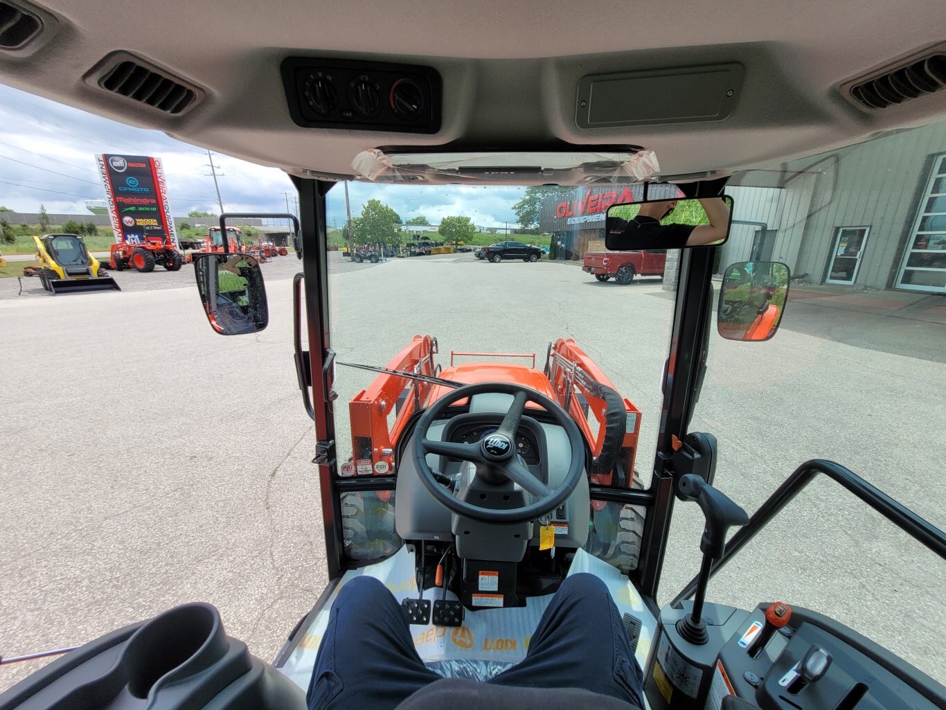 2025 Kioti NS6010 w/ cab & ldr
