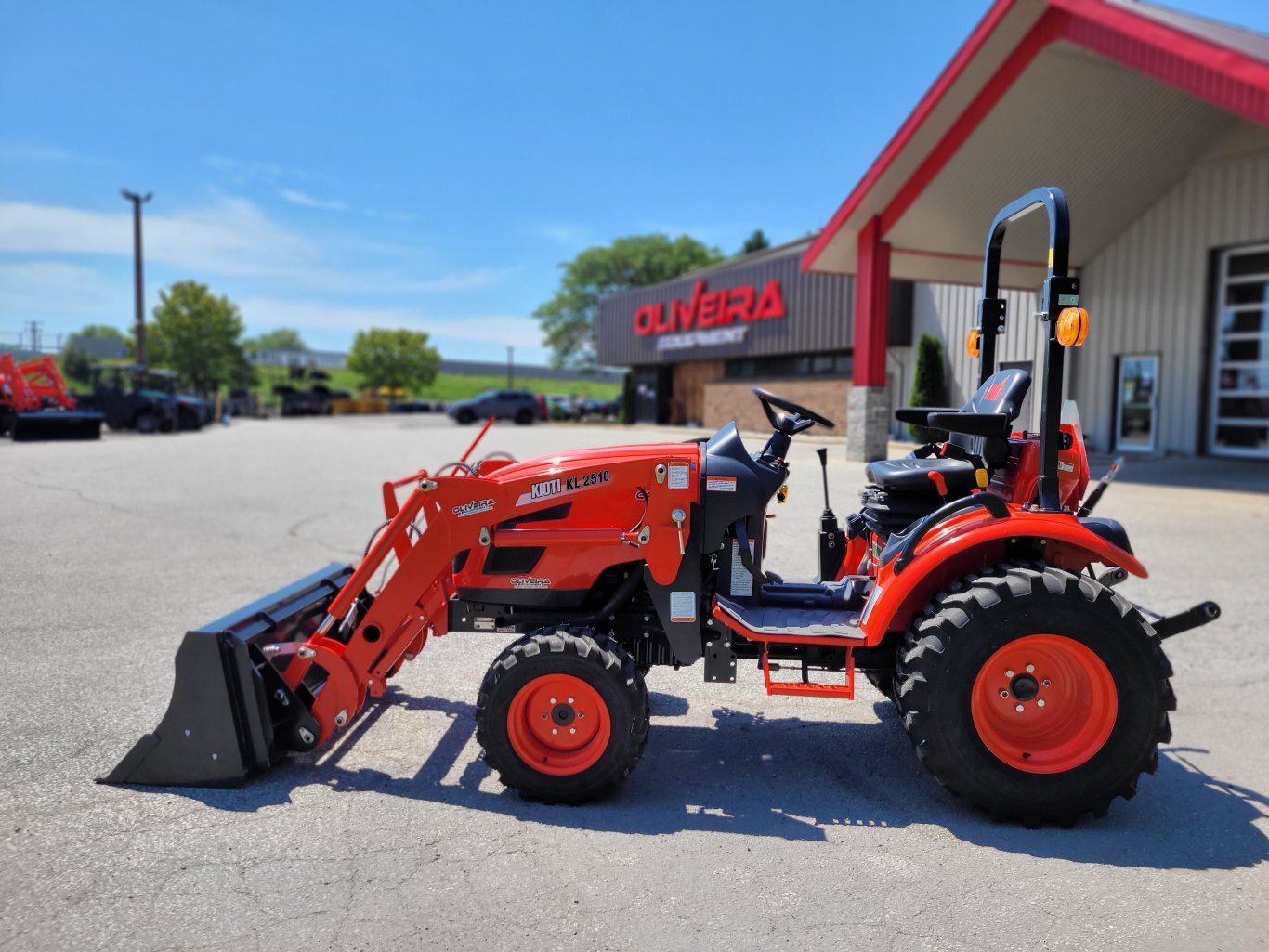 2025 Kioti CX2510 25hp w ldr