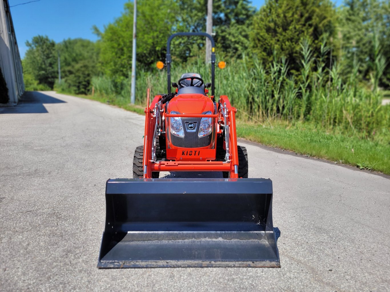2025 Kioti CX2510 25hp w ldr