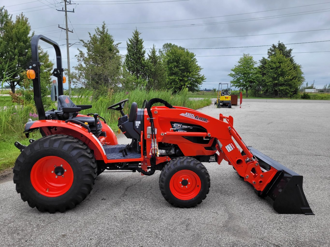 2025 Kioti CK3520 SE TR W/ LDR