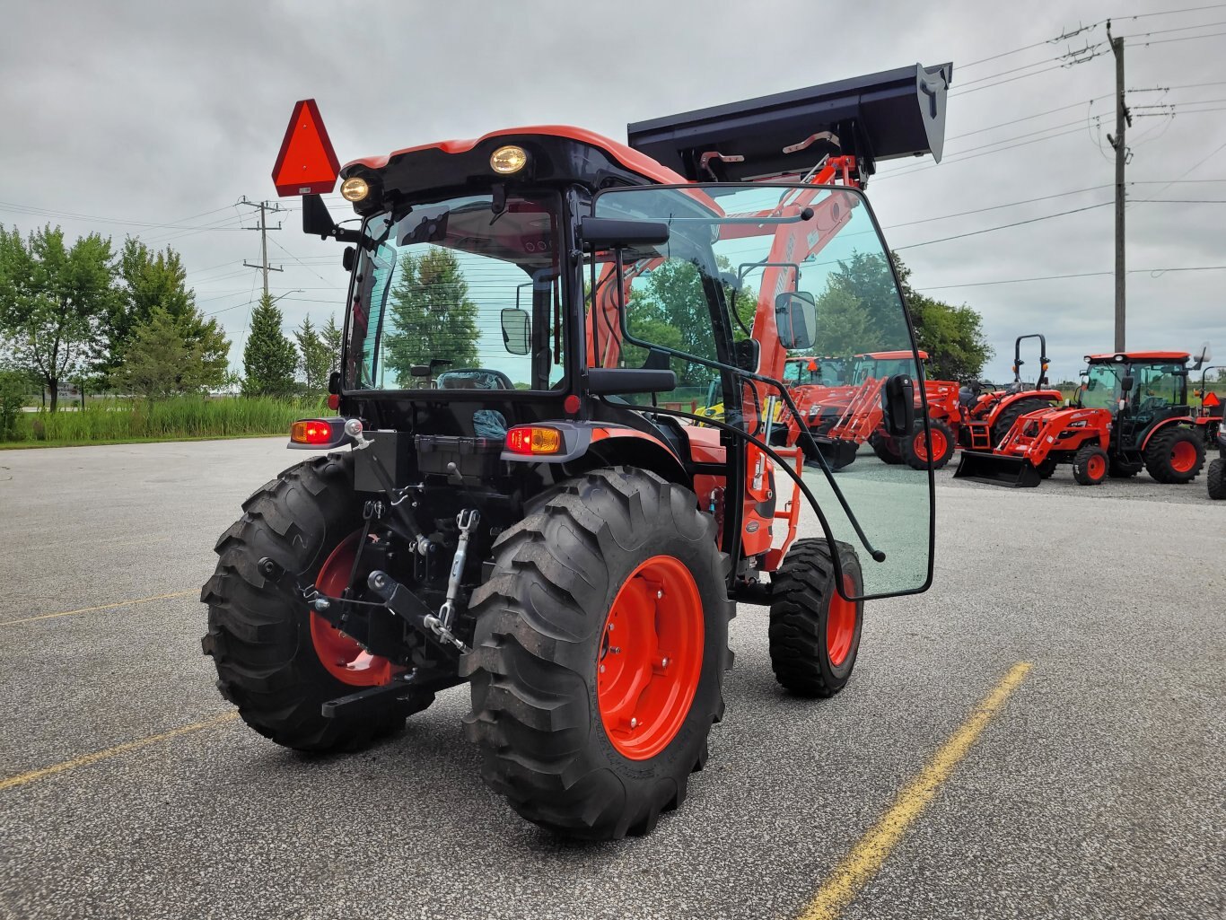 2025 Kioti DK4720SE HST Cab