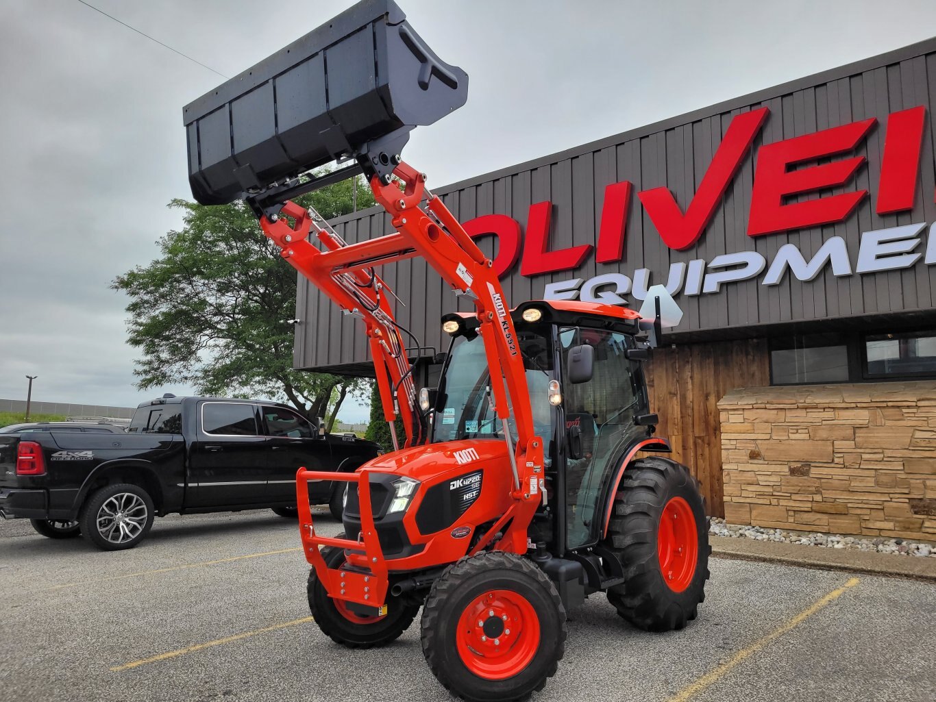 2025 Kioti DK4720SE HST Cab