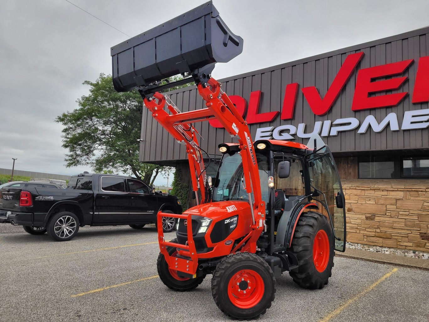 2025 Kioti DK4720SE HST Cab