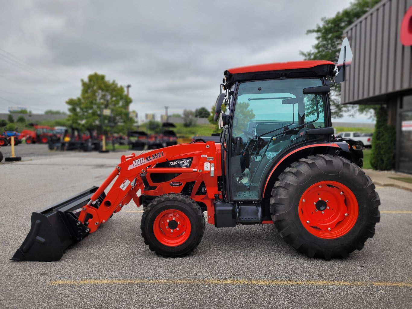 2025 Kioti DK4720SE HST Cab