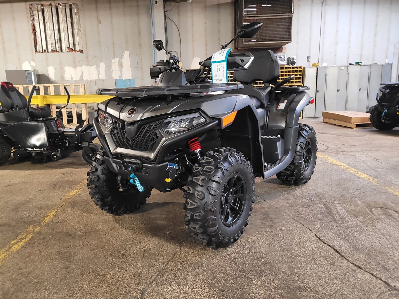 2025 CFMOTO CFORCE 600 TOURING Velocity Gray