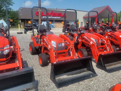 KIOTI CS2210 HST TRACTOR w/ LOADER