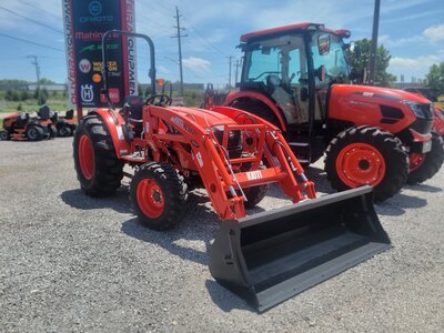 Kioti DK4220SE HST W/ ROPS & LOADER
