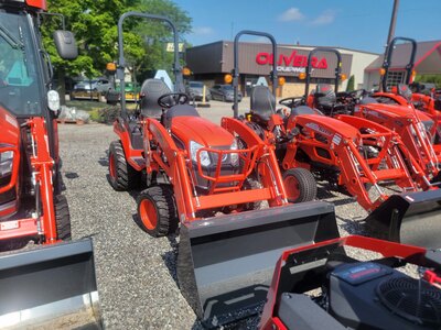 Kioti CS2220 HST Tractor with Loader