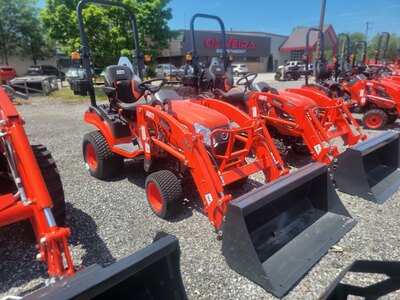 Kioti CS2220 HST Tractor with Loader