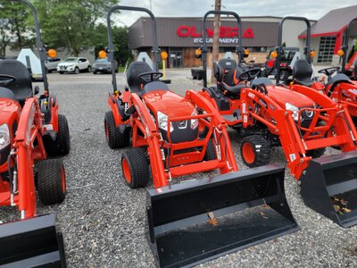 Kioti CS2210 Tractor with Loader
