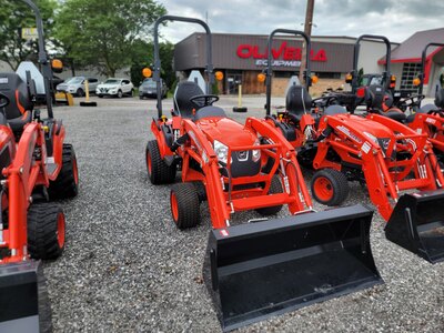 Kioti CS2210 Tractor with Loader