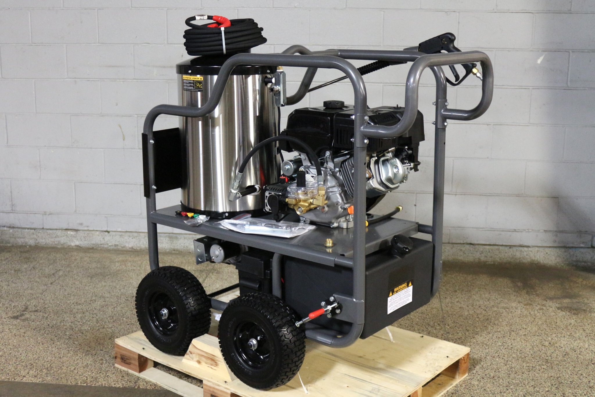 BE 4400 PSI / 4.2 GPM Hot Pressure Washer