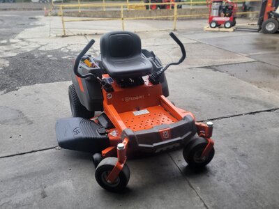 2022 Husqvarna Z246 zero turn mower