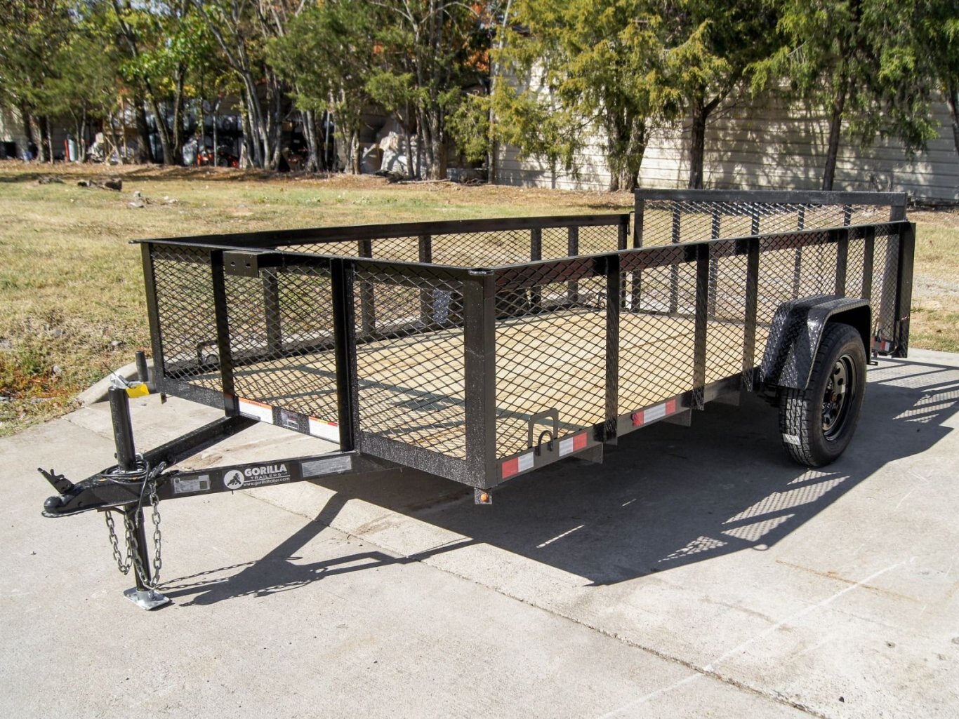 GORILLA TRAILER UTILITY 6'.4 X 12', 2' MESH SIDES, 3500# AXLES