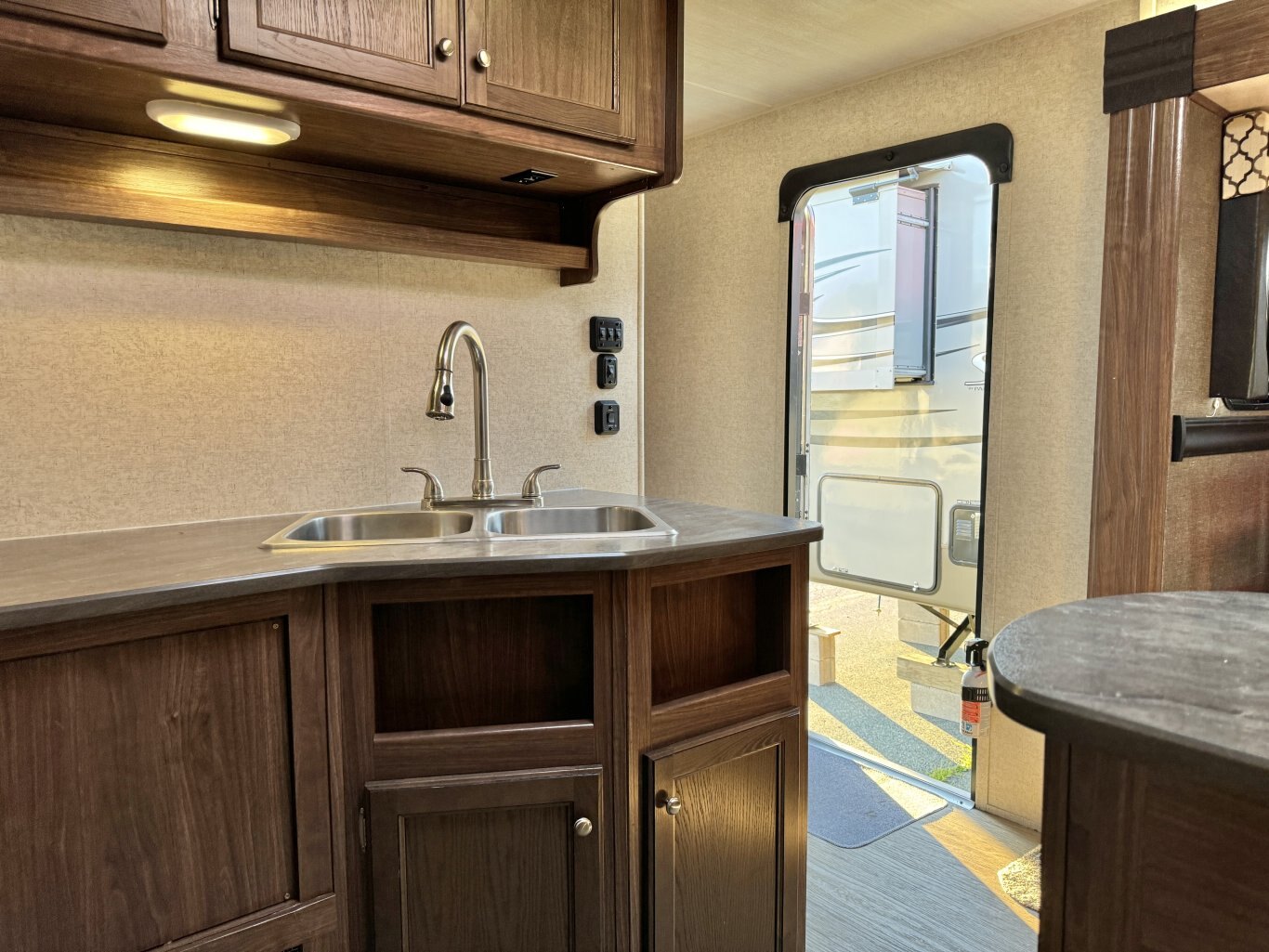 2018 Prowler 30P RLS Travel Trailer