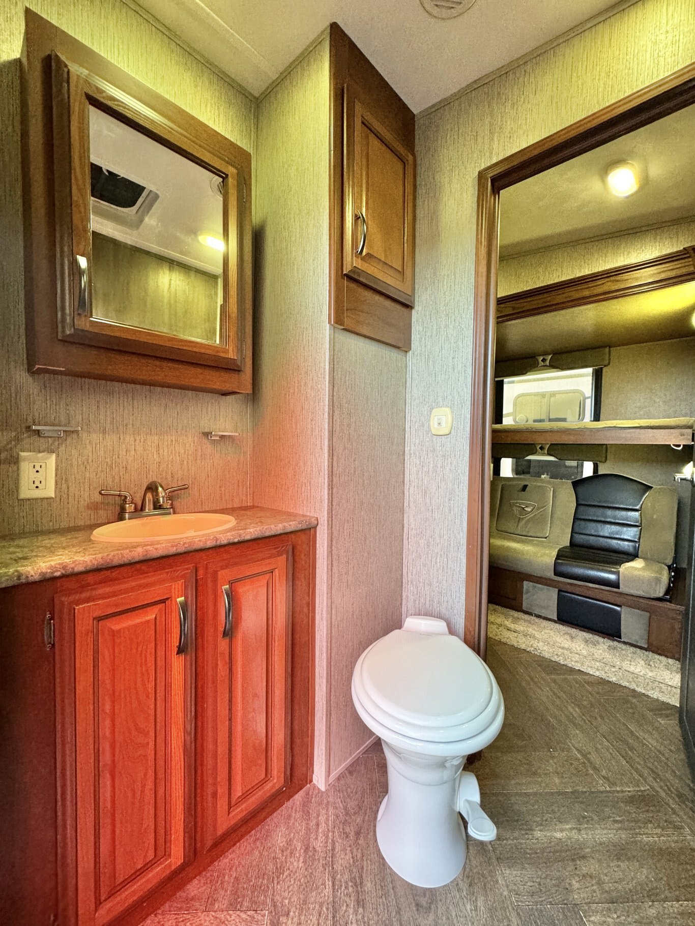 2015 Sabre 322BHTS Fifth Wheel