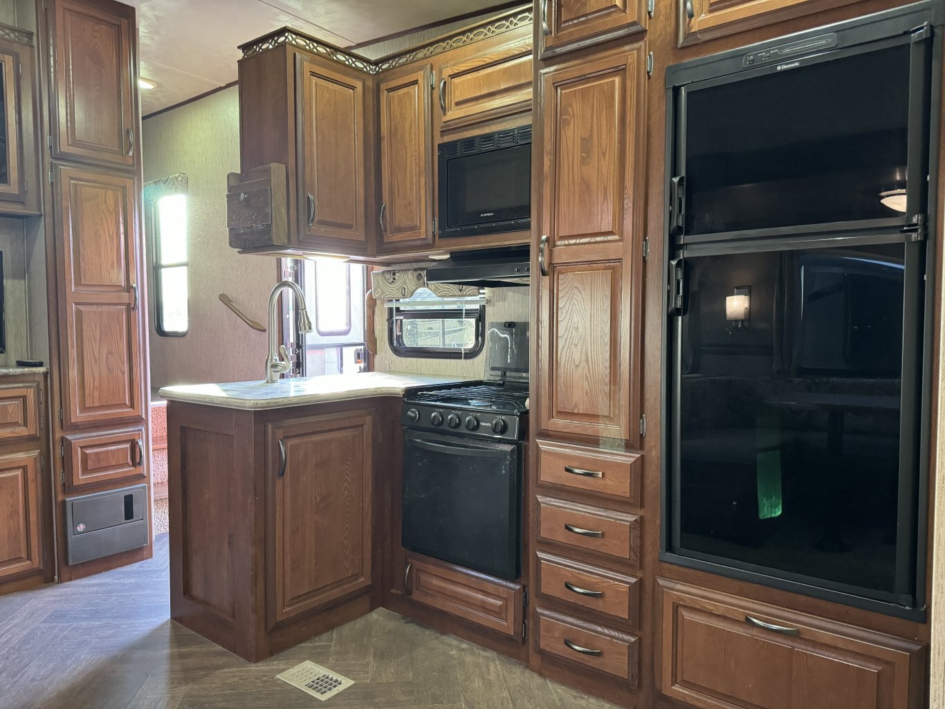 2015 Sabre 322BHTS Fifth Wheel