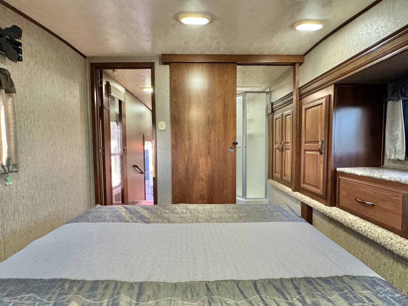 2015 Sabre 322BHTS Fifth Wheel