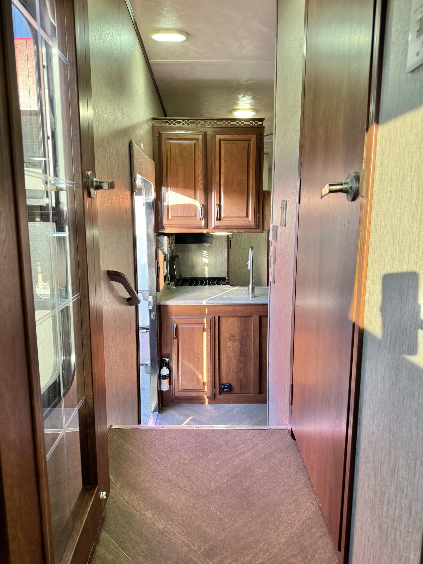 2015 Sabre 322BHTS Fifth Wheel