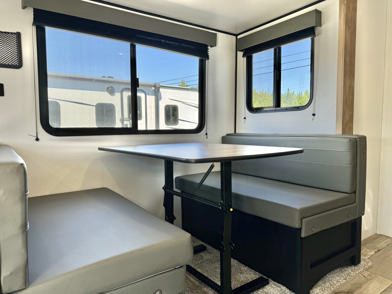 2022 Springdale 285TL Travel Trailer