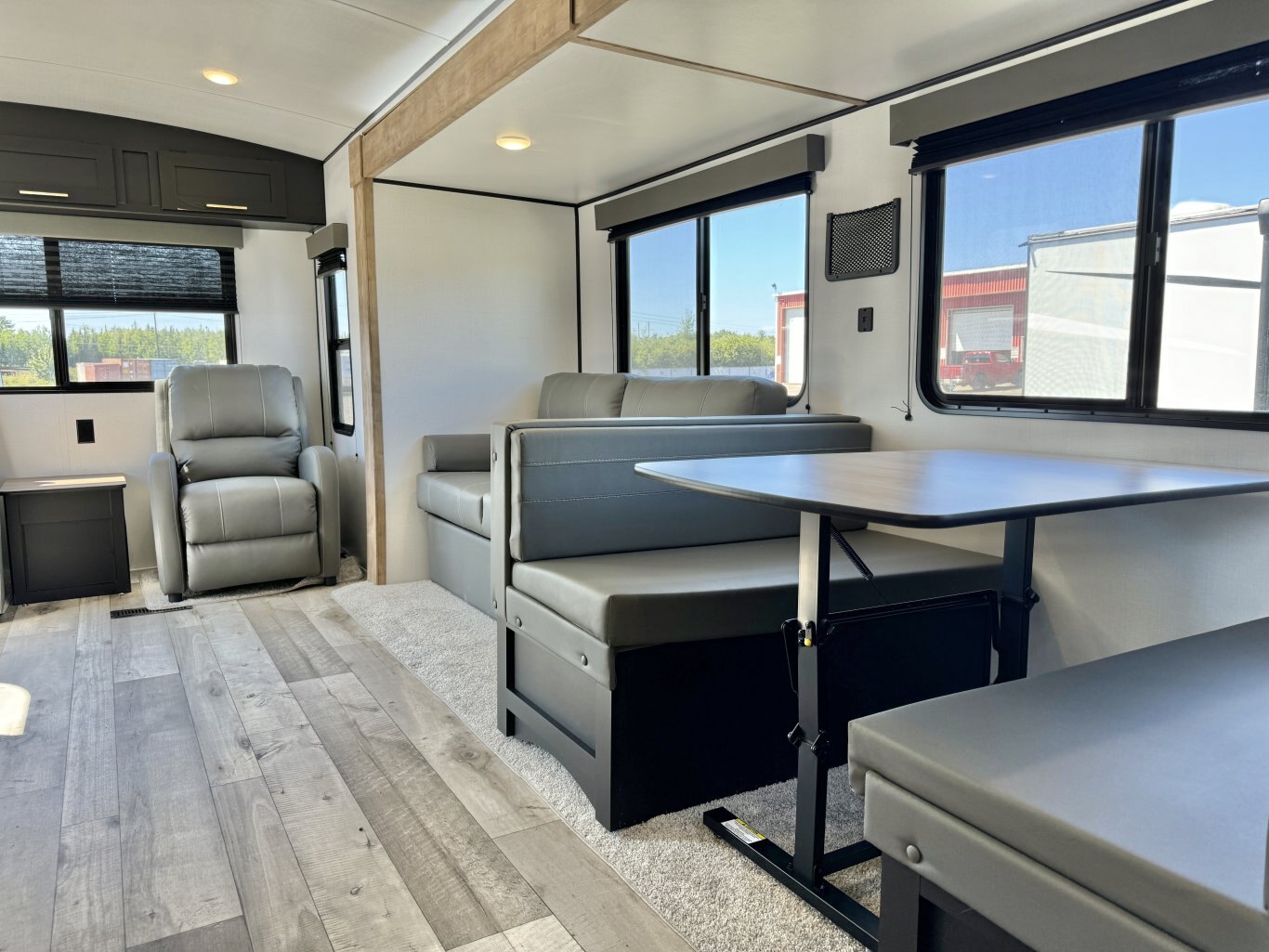 2022 Springdale 285TL Travel Trailer