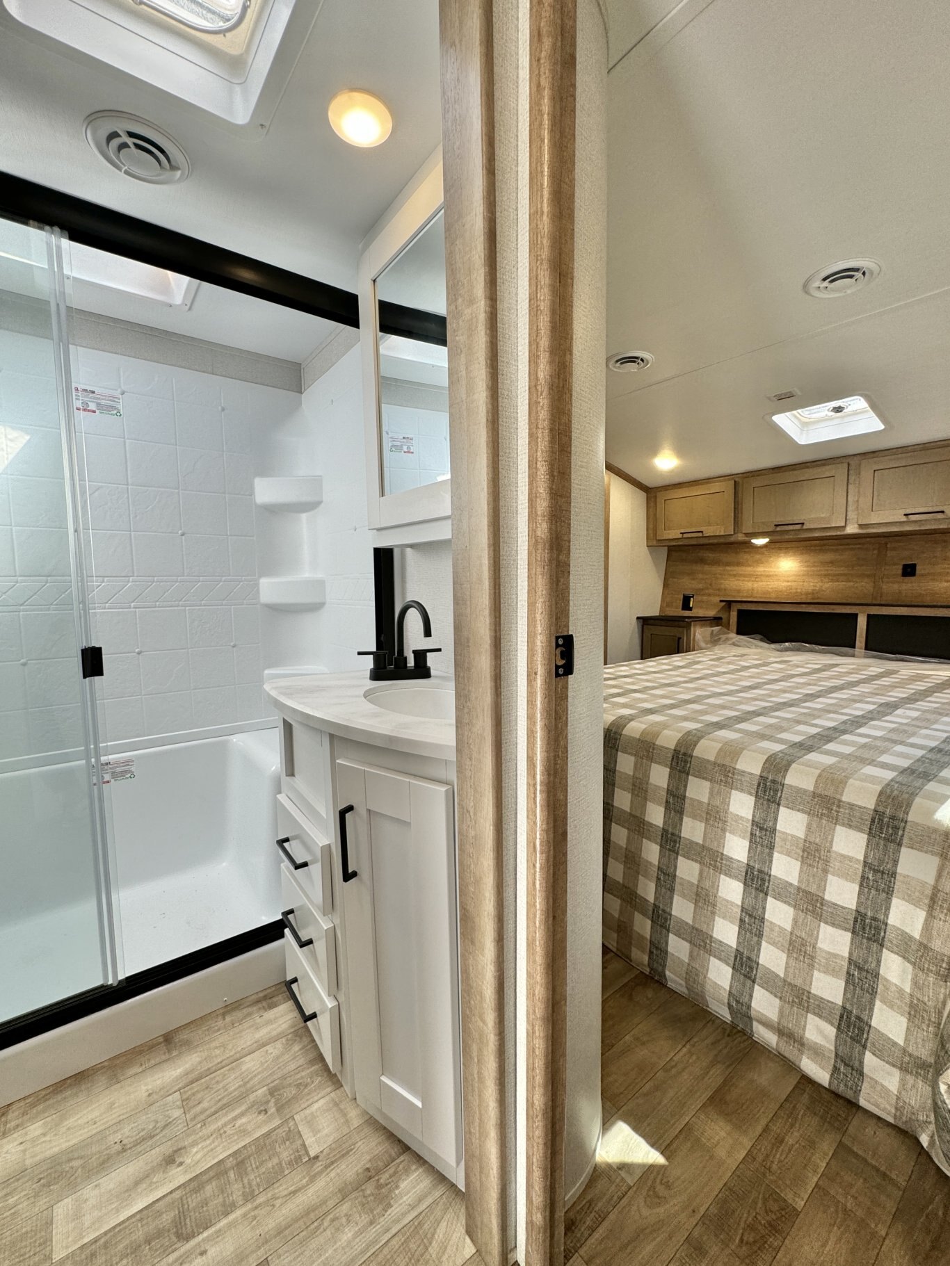 2023 Arcadia Super Lite 248SLRE Fifth Wheel