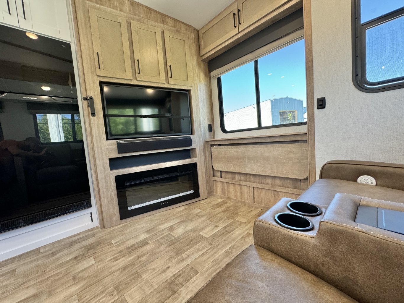 2023 Arcadia Super Lite 248SLRE Fifth Wheel