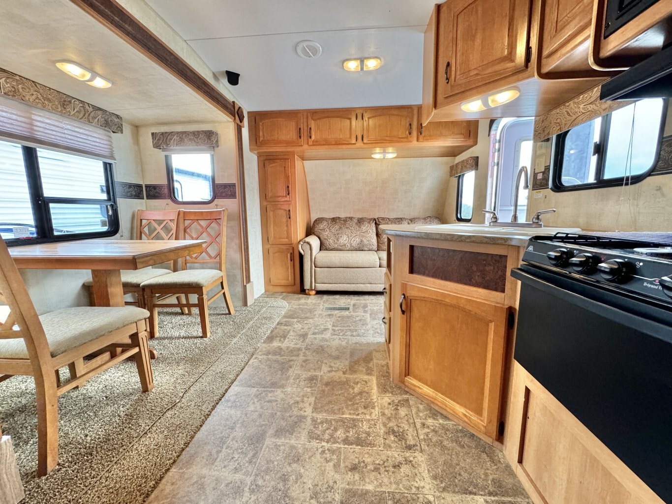 2011 Hornet 27FLBS Travel Trailer