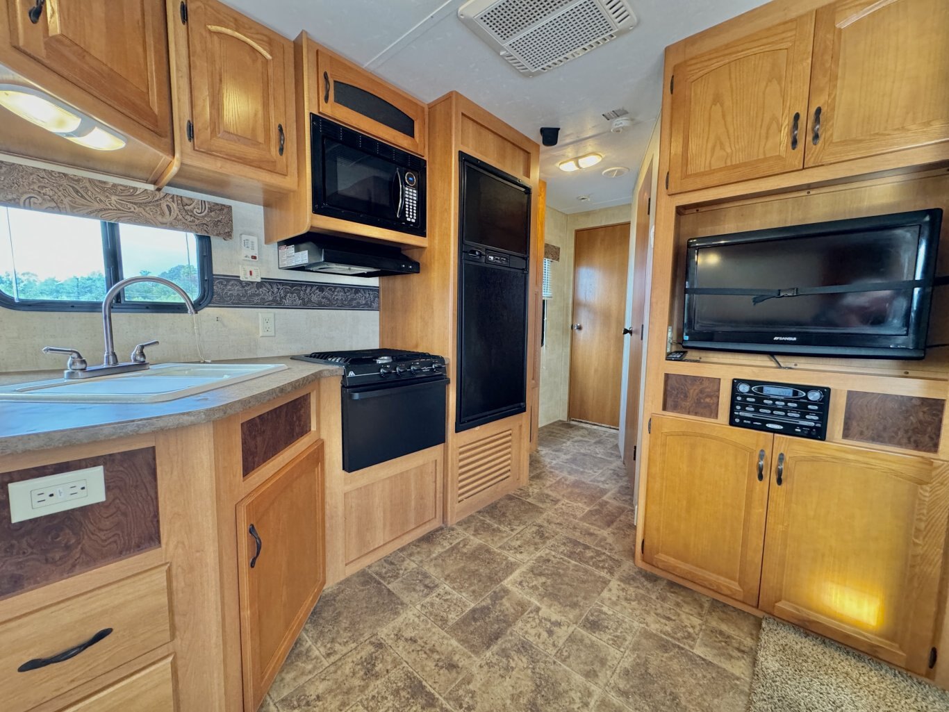 2011 Hornet 27FLBS Travel Trailer