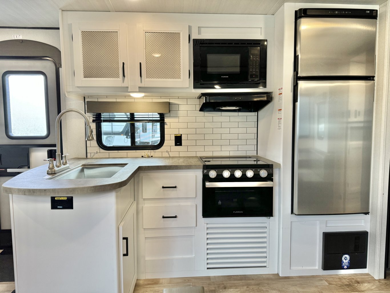 2022 Hideout 32LBH Travel Trailer