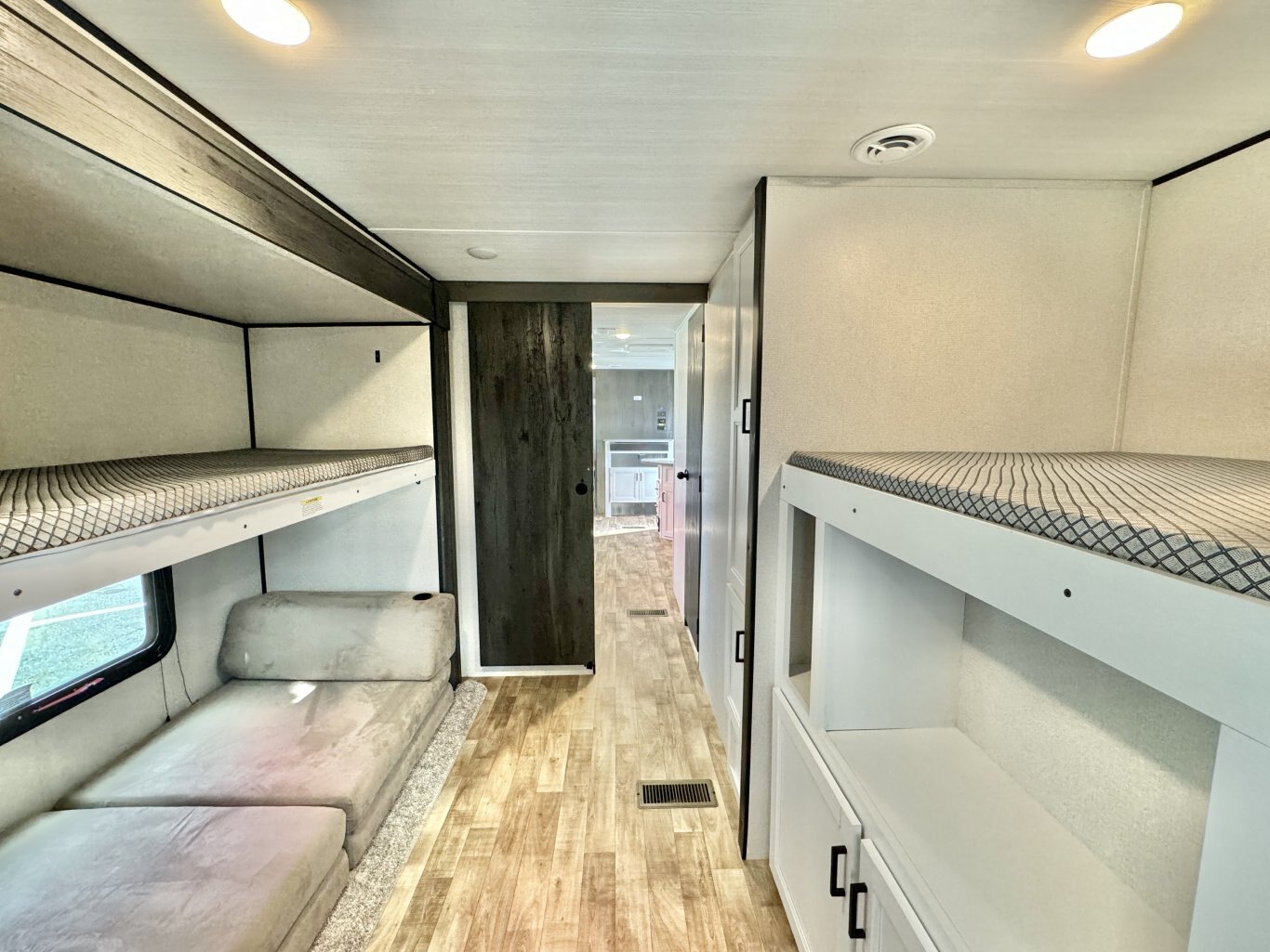 2022 Hideout 318BR Travel Trailer