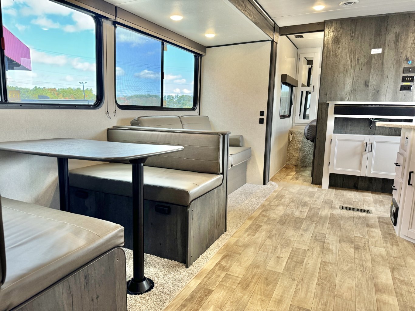 2022 Hideout 318BR Travel Trailer