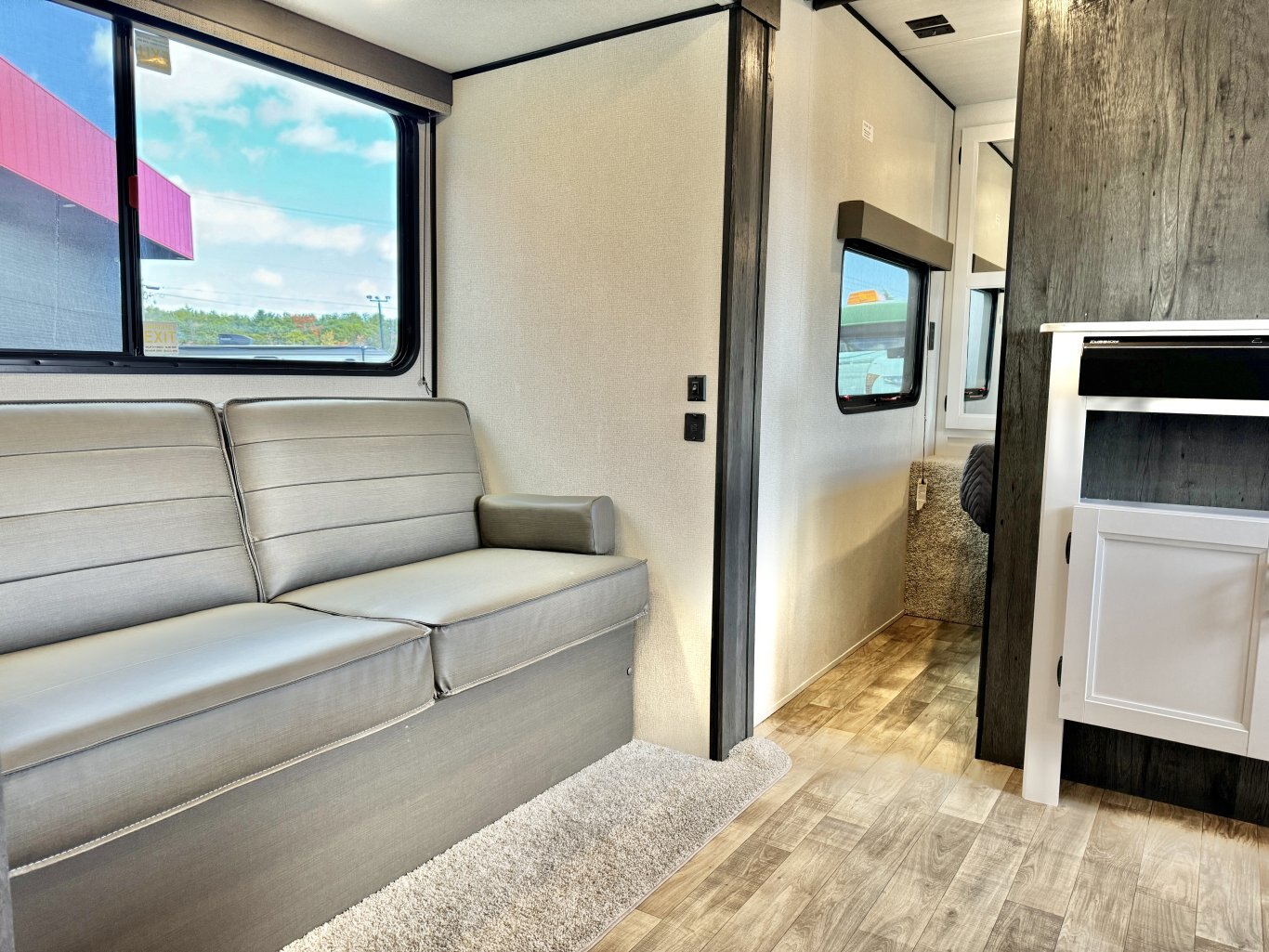 2022 Hideout 318BR Travel Trailer